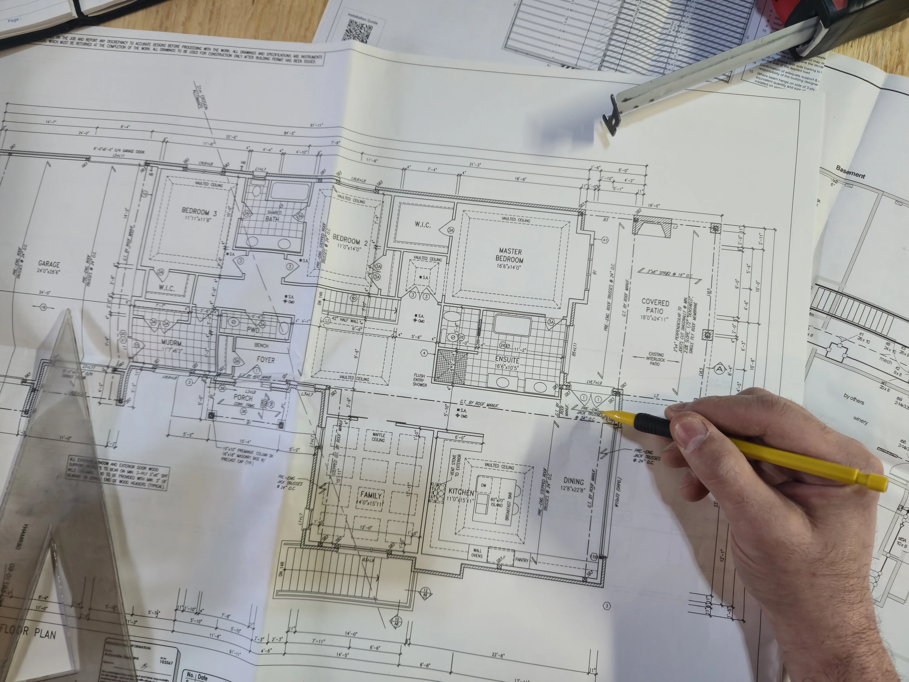 Technical drawing review and decision-making during project planning